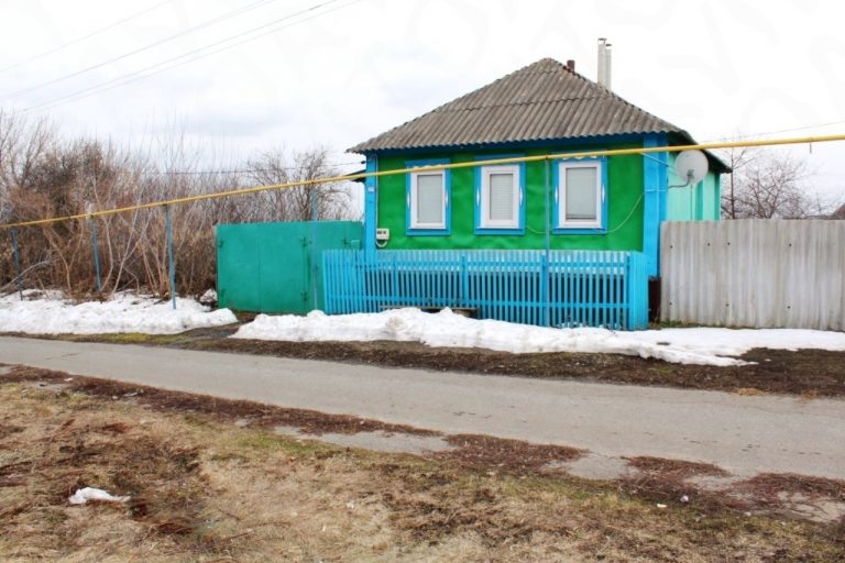 Мати давно покинула свою сім’ю. Коли вона повернулася 16-річна дочка прийняла вірне рішення