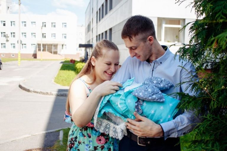 Чоловік не хотів повірити, що наш син від нього. Але потім йому довелося ще довго просити у мене вибачення.