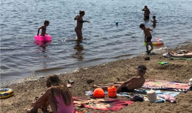 Попросила сестру взяти з собою доньку на море, а вона відмовила, але її застереження ошелешило мене найбільше. У житті її не пробачу