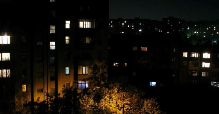 Виявилося, що мій хлопець іноді ночує у подруги дитинства. Коли я побачила цю жінку, мало не втратила дар мови