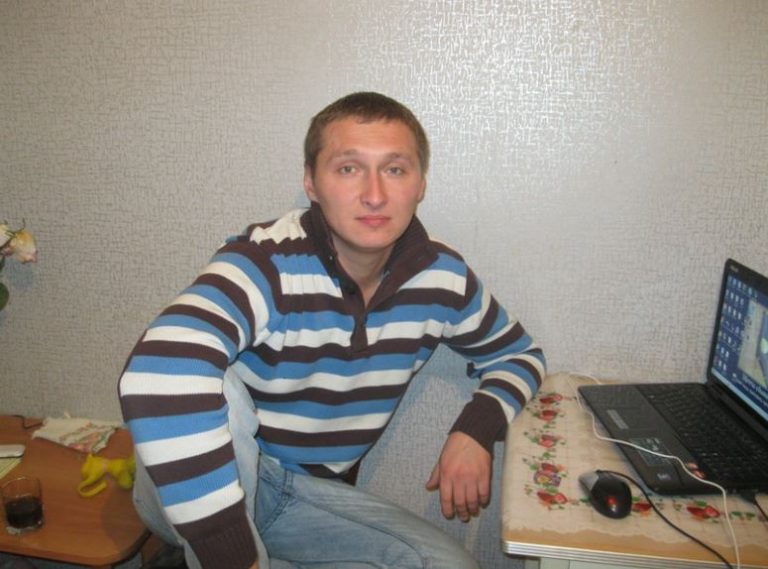 ”Батьки у нас спільні і rроші, які ми витрачатимемо на них, ділитимемо навпіл. А твої nроблеми з rрошима мене не хвилю ють”. Від слів брата я оніміла, такого зухвальства від нього я точно не очікувала.