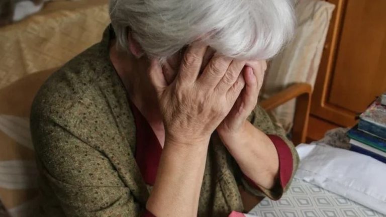 У мене скоро ювілей. Я обов’язково запрошу колишню невістку і онука. А якщо син хоче приїхати, хай приїжджає один, а не з новою дружиною