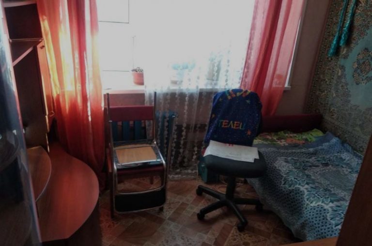 Мало що чоловік пішов від нас, ще й мене звільнили з роботи. Але найгірше в цій ситуації, що я не витримала і зірвалася на сина