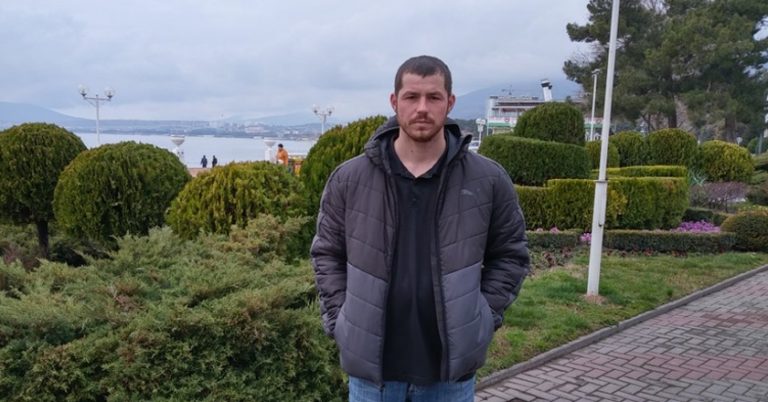 Чоловік Василіси одного разу заявив, що він збирається подати на роз лучення і жити в цьому будинку з Діаною. Але він не розумів, що у Василинси зовсім інші плани.