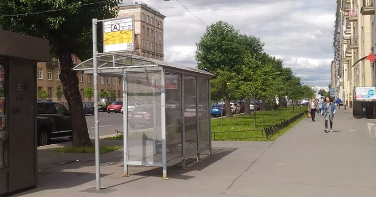 Хлопець кинув Олену у скрутну хвилину на вулиці без грошей, вона не знала, що зробити, як раптом доnомога прийшла звідки?