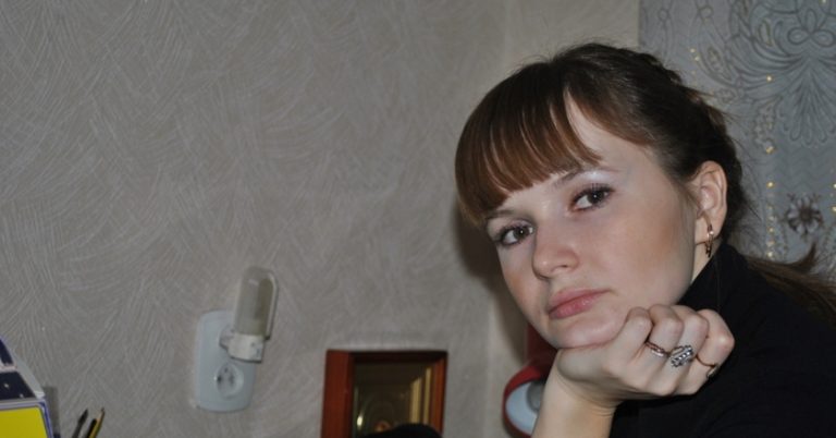 Настя вирішила, що чоловік надто простий для неї, і роз лучилася з ним. Але дівчина не очікувала такого уда ру у відповідь