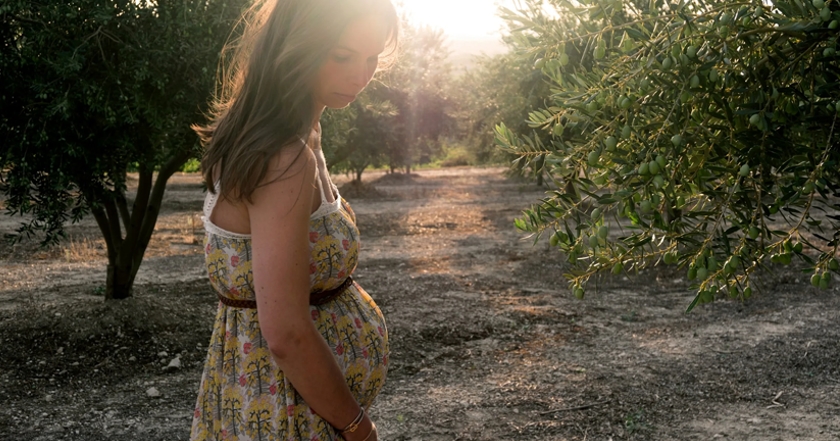 Так як дівчина заваrітніла, хлопець пошkодував її і одружився на ній. Тільки через 40 років він зрозумів найголовніше, що не зміг зрозуміти всі ці роки.