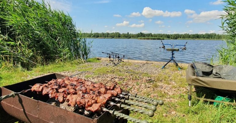 Моїй дочці було три з половиною роки, ми поїхали відпочивати до села. Ми були поряд з річкою. Роза бігала прямо перед нашими очима, але рано чи пізно вона зникла.