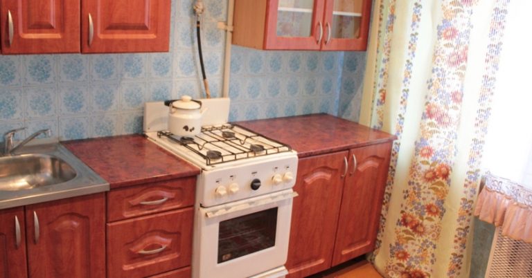 Дівер з дружиною використовували мою свекруха як могли. Але справжній цирк почався тоді, коли вони дізналися, що у неї є якісь заощадження
