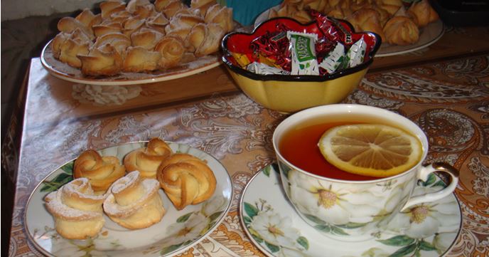 Коли я відмовилася дати грошей брату мого чоловіка, всі родичі чоловіка приїхали до нас додому. Вони всі лаяли мене. Тоді я вирішила зробити те, що повинна була зробити вже давно.