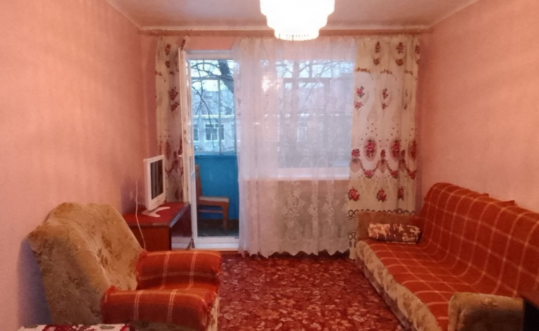 Коли ми з Світланою вирішили з’їхатися, лише тоді вона зізналася мені, що у неї є доросла донька від першого шлюбу. І тут все почалося