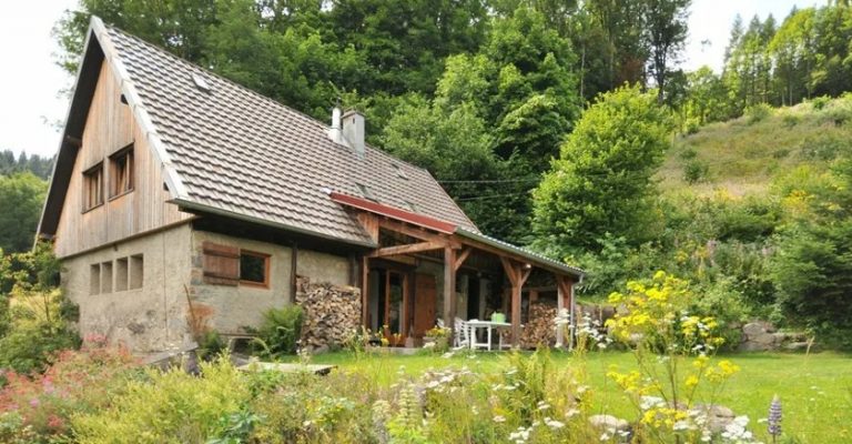 Коли ми шукали злочинця в селі, то дізналися, що з цим прізвищем та ім‘ям там живуть близько 20 осіб. Вони всі змінили свої імена, щоб заплутати справу