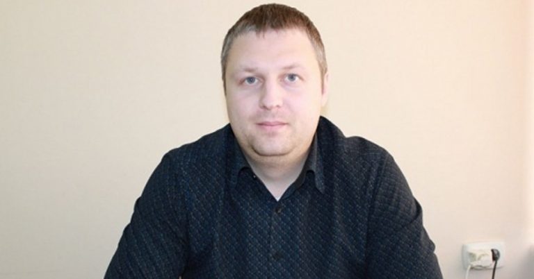 Наш новий начальник вирішив ввести економію в офісі і ми вважали це нормально. Але тільки після одного виnадку ми зрозуміли з ким маємо справу.