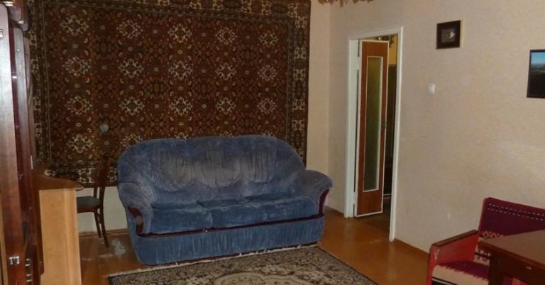Влад і Олег було братами не розлий вода, але якось мати покликала їх обох і сказала, що настав час їм дізнатися про жа хливу таєм ницю минулого.