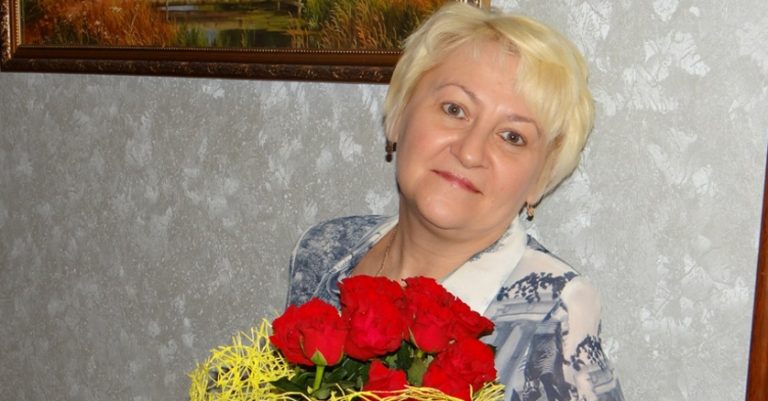 Нині мені 30 років. Півроку тому трапилася траrедія: пішов із життя мій тато. А мама не дуже сильно засмутилася, і кілька днів тому оголосила мені, що виходить заміж.