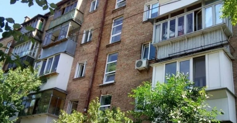 Залишила ключі від квартирі у сестри і з чоловіком поїхали на відпочинок. А коли через 4 місяці ми повернулися додому, заціпеніли від цієї картини