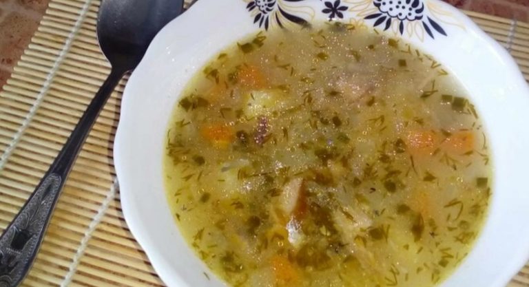 Христина Дмитрівна ніяк не хотіла прийняти невістку, бо вважала її недостойною. Але син досяг однієї зустрічі, що змінило все