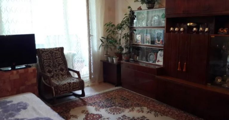 Ірина вдавала, що не помічає, що чоловік її зрад жує, на думці у неї було лише зберегти сім’ю. Але в результаті залишилася вона ні з чим