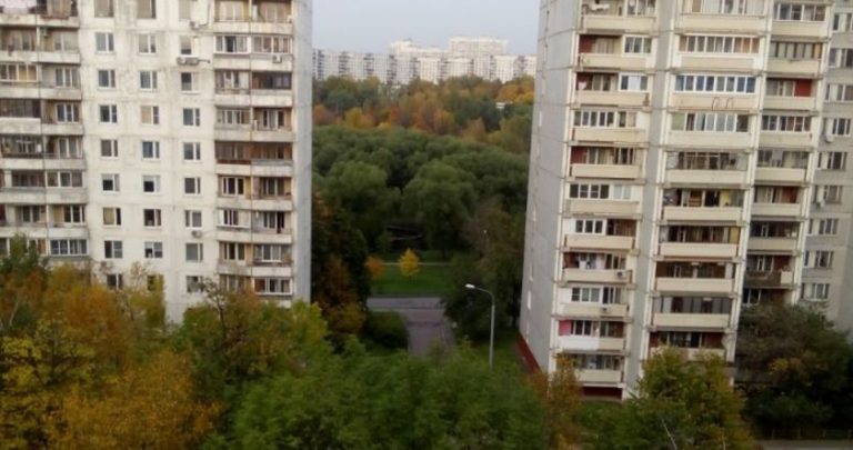 Коли у сина з’явилася дівчина, його начебто підмінили. І останньою краплею стало те, коли він заявив, що ми маємо забезпечити його житлом