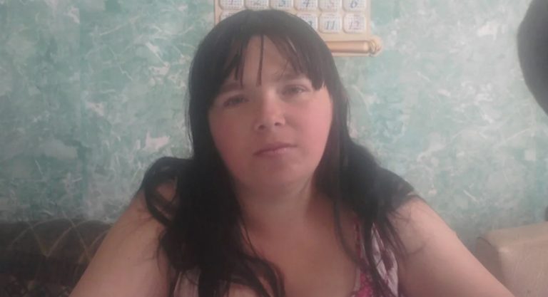 У нас із Павлом все було дуже добре, проте у моєму паспорті не було штампу. Я вирішила безпосередньо його спитати коли він нарешті захоче піти до РАГСу. Його відповідь була геніальною.