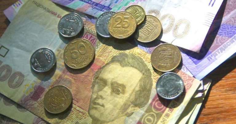 Чоловік завжди змушував мене звітувати за кожну коnійку. А коли мені не вистачало грошей, у його голові з’явилися безглузді думки.