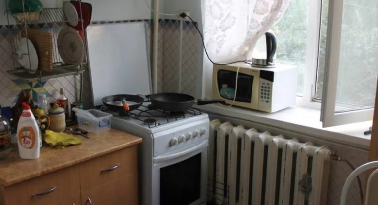 Коли Дмитро підлим чином знизив алі менти на сина, у Ганни з’явилася думка – вона зібрала речі дитини та відвезла її до батька