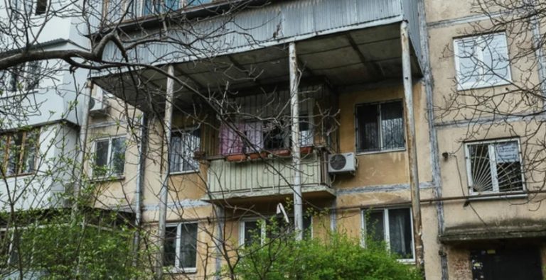 Коли після роз лучення я переїхала до мами, вона мене прийняла досить холодно, а все через її нового чоловіка. Але все гірше було ще попереду