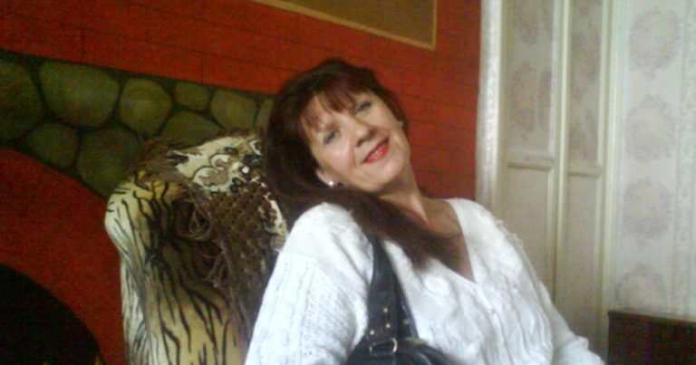 Коли приятелька приїхала до мене у гості , вона була худа, бліда і виснажена . Коли я дізналася причину, моє волосся дибки стало.