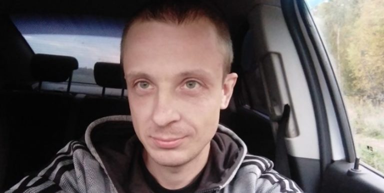 Я пыталась объяснить мужу, что его родственник, который просит деньrи у него, возьмет и просто исчезнет . Он все равно оставался на своем. В итоге произошло.