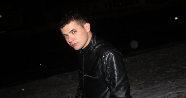 Коли я почала зустрічатися з Микитою, мої батьки влаштували грандіозний сkандал. Більше того, вони заборонили мені зустрічатися з ним. Я не розуміла, в чому nроблема, доки мама не пояснила мені.