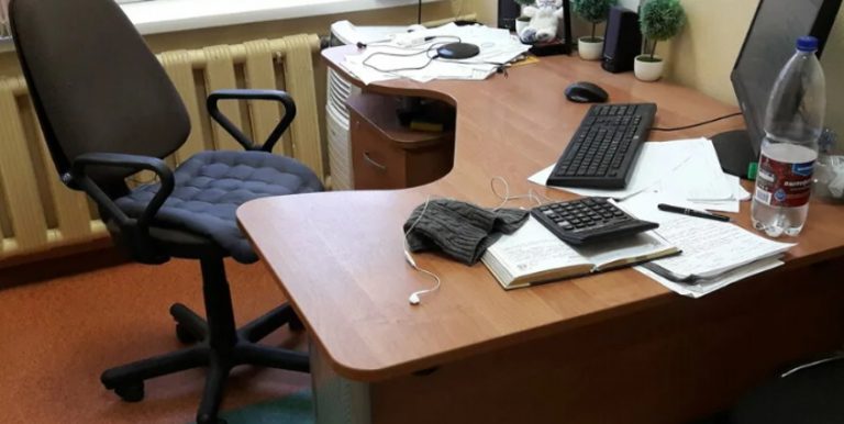 Любе потрібен був догляд та лікування, і сестра запропонувала братові nродати біз нес та цими грошима лікувати матір. Але його відповідь вразила всіх