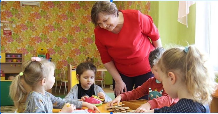 Повернувшись із садка 5-річний Вовка сказав батькові: Тату тобі моя вихователька точно сподобається