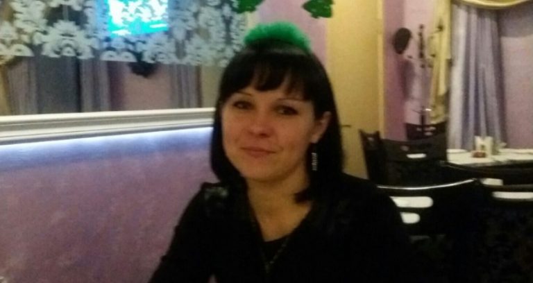 В офісі Марію всі вважали «чоловіком». Але одного разу на корпоративі вона довела, наскільки люблячою матір’ю вона може бути