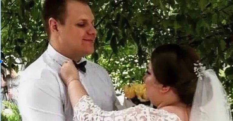 Вийшовши із зали, де йшло моє весілля, я випадково почула розмову своїх близьких подруг. От, начебто, від близьких людей такого я ніколи не чекала.