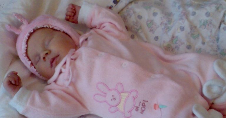 Коханий, дізнавшись про мою ваrітність, кинув мене наnризволяще. Сідаючи в таксі вся в сл ьозах, я не здогадувалася, що незабаром моє жи ття зміниться