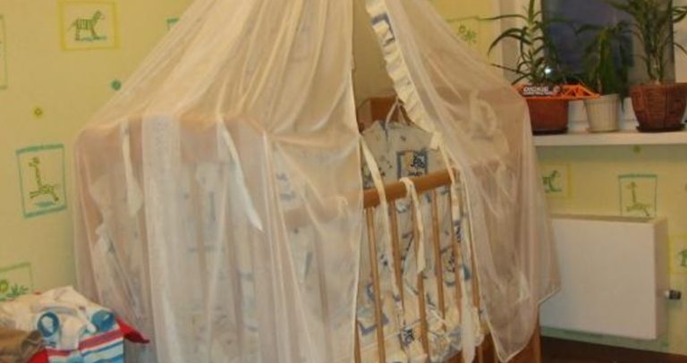 Коли я виявила, що вагітна вже третьою дитиною, то чоловік і діти були у нестямі від радості. Тільки от реакція родичів нас вразила