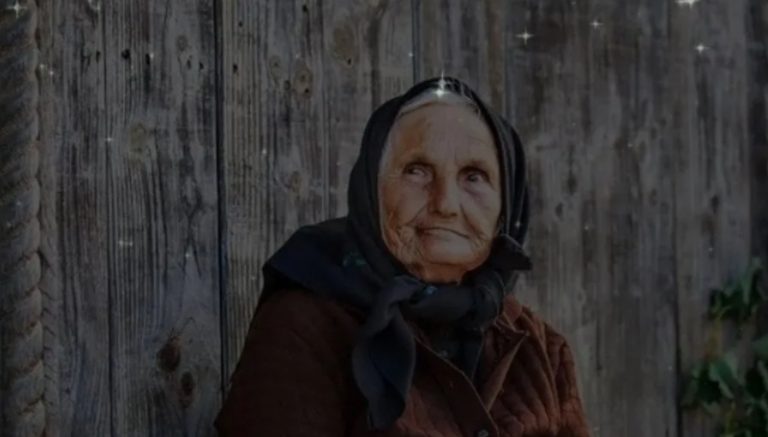 Я сиділа на лавочці в парку і гірко плакала, не розуміючи, за що мені все це?