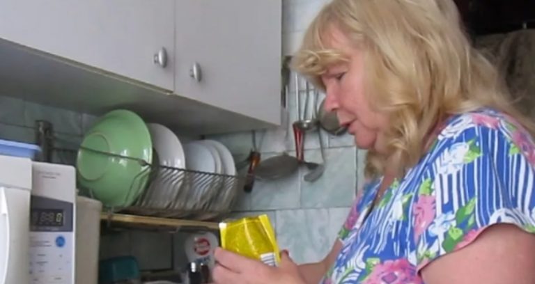 Свекруха вважає, що я неправильно виховую дітей, тому постійно вчить мене розуму.