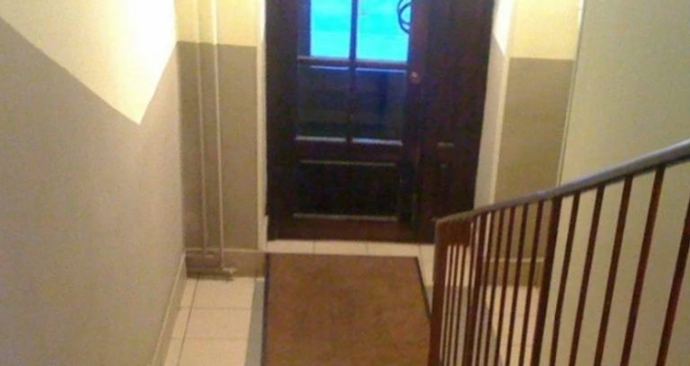 Я випадково з’ясувала, що сусідка збирає rроші у мешканців під’їзду для своїх потреб.