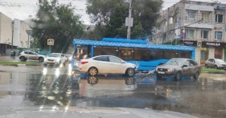 Чоловік заявив мені, що оплатить всю вечерю. А на наступний день мені прийшов чек з усіма витратами