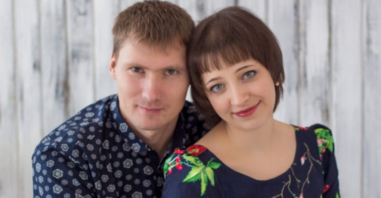 «Дочка, виходь заміж за Юрка Омельченко, будеш жити як сир у маслі. Навіщо тобі той бідняк Микола?»