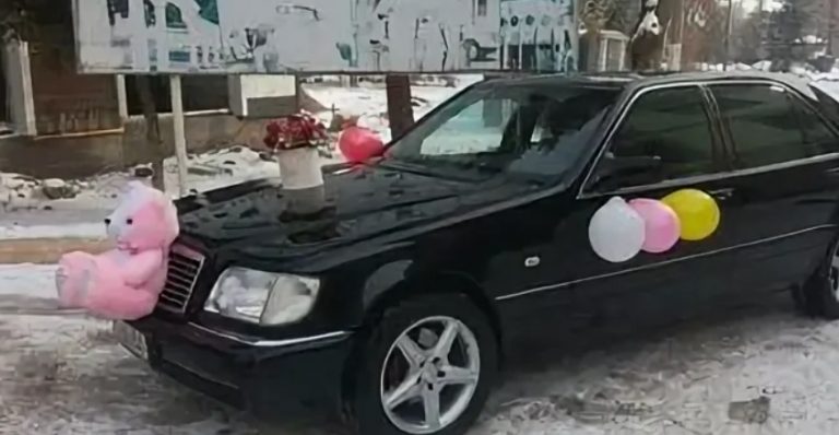 Приїхав на виписку — а дружини немає; вона кинула трійню і втекла. А через роки пролунав дзвінок у двері — на порозі стояла вона