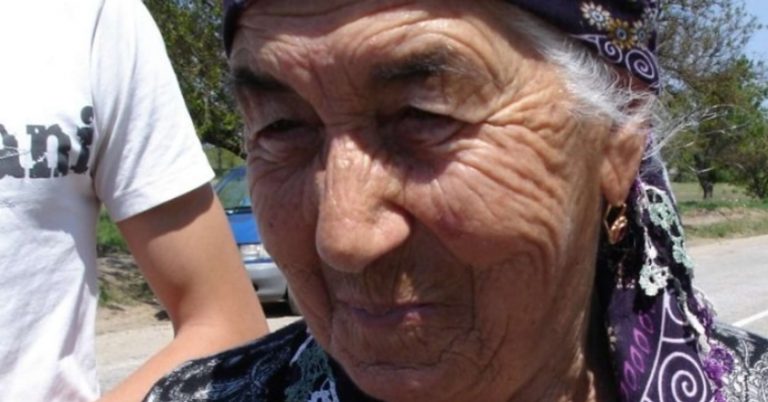 Діти купили 3-кімнатну квартиру та запросили мене її оглянути. Коли ж я спитала, де буде моя кімната, донька відповіла, що тут не знайдеться для мене місця.