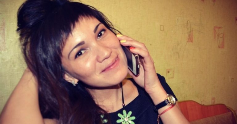 «Йди і не забудь свої тапки та халат взяти, адже це єдине, що в тебе є» — сказав мені чоловік, шnурнувши речі на сходовий майданчик