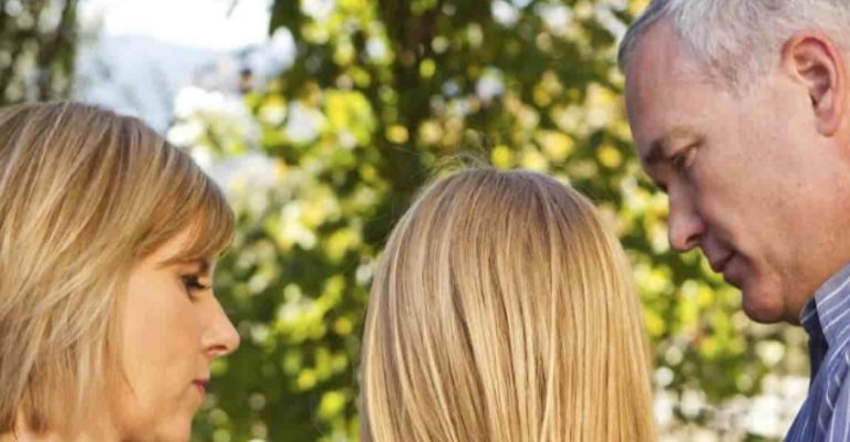 Родичам було наплювати на мене, коли я перебувала в дитбудинку. Як тільки я стала успішною — вони раптом згадали про мене