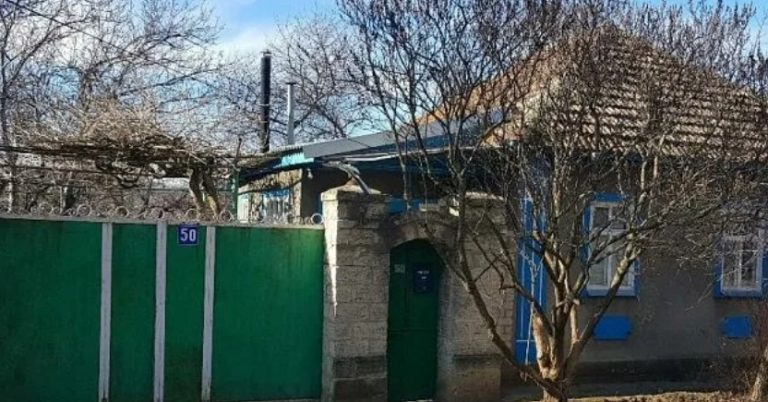 Сестра кілька років доглядала за нашою мамою, тому я відмовилася від будинку в її користь. Правда, моя дочка не зрозуміла мого рішення!