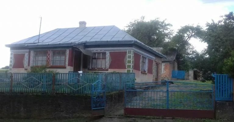 Ось уже кілька років щоліта брат з сім’єю гостював у нас. І коли нам треба було провести кілька днів у місті, то він з дружиною назвав нам розцінки як в готелі