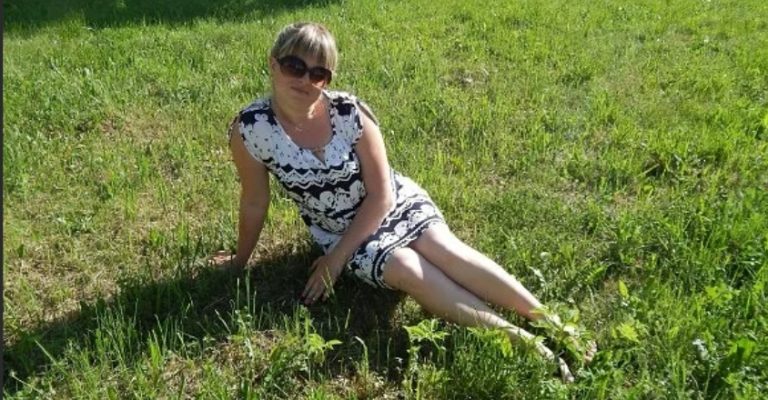 Чоловік покинув свою дружину, тому що хотів бути з молодою і красивою. Але незабаром він зрозумів, що опинився нікому не потрібним!