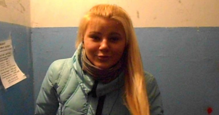 Напередодні Нового року чоловік раптово зібрався на роботу. Після його повернення Марина зрозуміла, що чоловік навіть не виходив з під’їзду