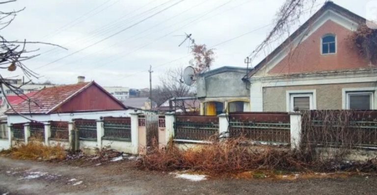 Коли моя дочка поступила в ВУЗ, вона жила в будинку у моєї сестри. Кілька років по тому, сестра з чоловіком пред’явили нам рахунок за користування пральною машиною …